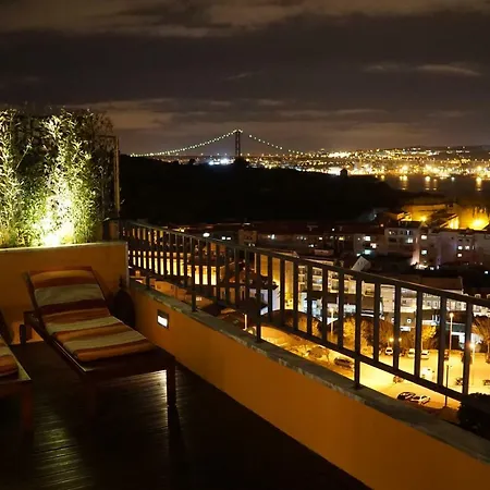 Penthouse Bellevue * Almada